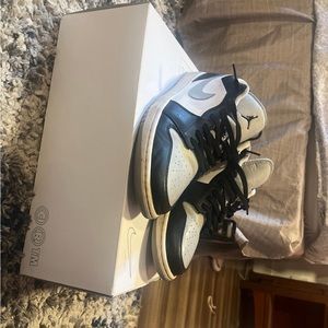 Jordan 1 Shadow Low - Size 10.5